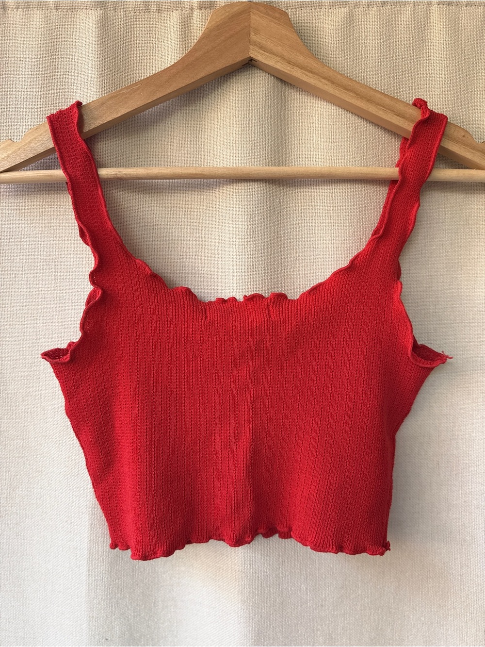 Honey Punch Red Ribbed Ruffle Crop Tank - Picture 4 of 4